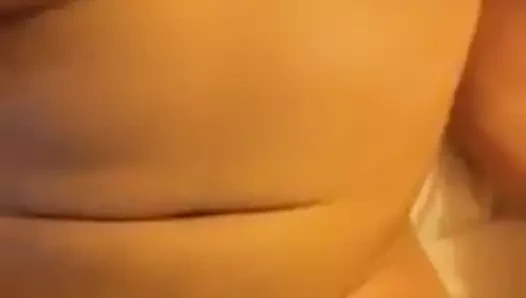 Xham üyesi ilk toplantıda çiğneniyor