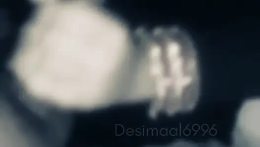 Üvey annemin götünü görmek beni tahrik etti, bu yüzden beni sıvazlamasını söyledim