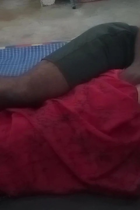 Трахаю мою мачеху ночью