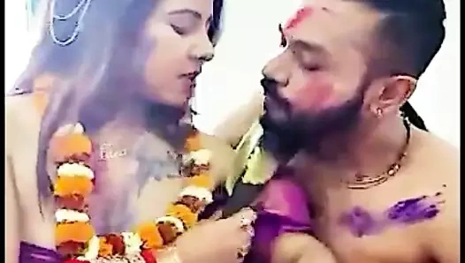 Rang rasiya, rengarenk bir film. tina ve rahul