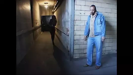 Edepsiz sürtükler için büyük yarak cilt 5 - bölüm 6