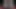 Uzun beyaz ayak tırnakları mavi parmak uçları