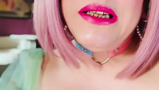 Bir sevgilim akciğerlerini dumanla dolduruyor - Tina Snua mantar sigarası içiyor - snap inhale duman halkaları sürükleniyor omi ome