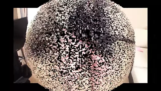 Prenses kaltak barbie ve aşağılayıcı Joschi'yi tekmeliyor