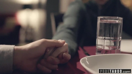 Saf tabu üvey anne-baba ve üvey kardeş hoşgeldin yeni kız kardeş