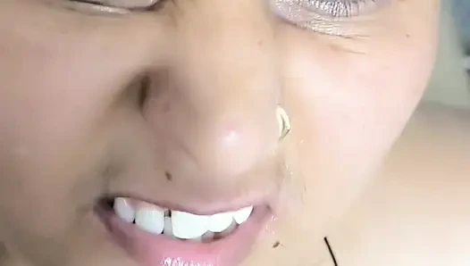 Kız puja prem ile sikişiyor