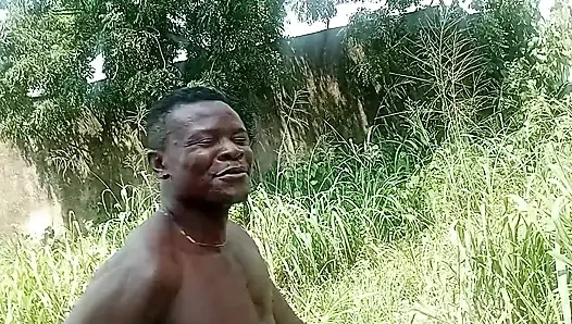 Karı koca çiftçilik yaparken çalıda sikişiyor