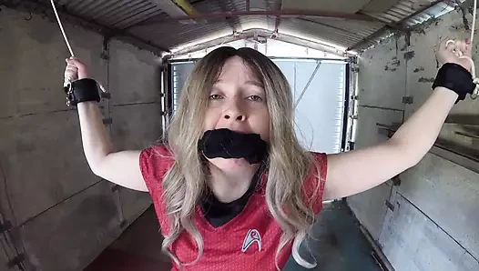 Star trek cosplay - garajda bağlı esaret