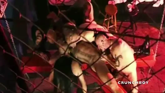 Barcelona'da arka odada aşırı sert yumruk oturumu