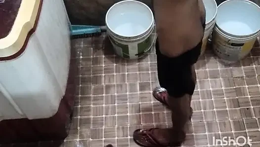Seni banyoda sikeceğim