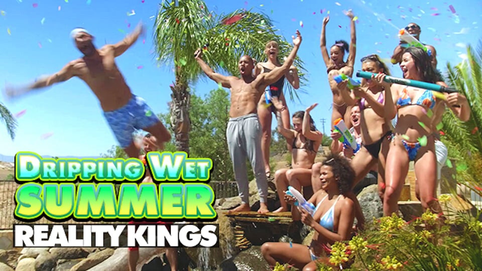 Reality kings - dtf house projesinin son günü ve tüm yıldızlar havuz başında en büyük grup seks yapıyor