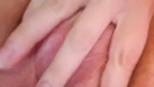 parmak benim ıslak KEDİ