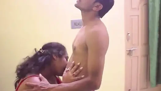 Step sister  ko bade bhai ne pela