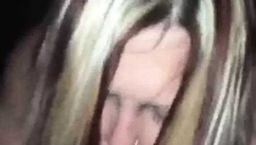 Olgun bbw tatmin edici o çük