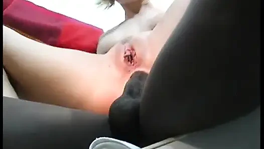 Banyoda siyah ve beyaz üçlü grup seks