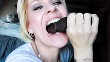 Horoz ısırma ve çiğneme