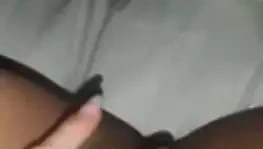 karısı parmak onu KEDİ