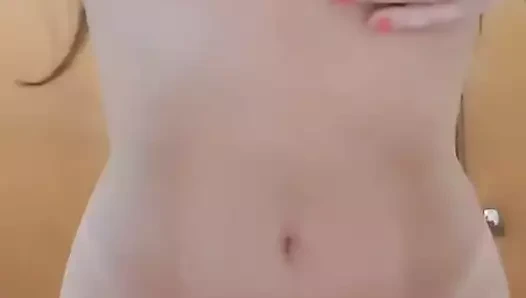 Seksi genç kız vücut gösterisi