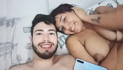 New York Abd'li 18 yaşındaki esmer büyük sarkık memeler üvey erkek kardeşinin büyük yarağını sikiyor bölüm 20