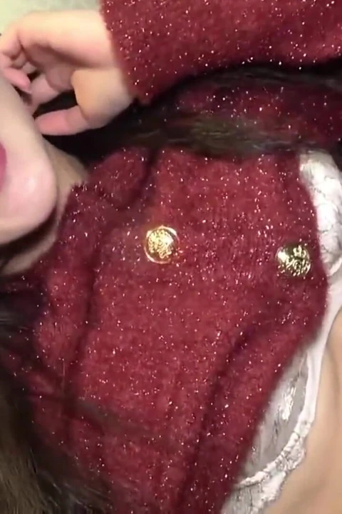 Zarif çaylak bozuluyor. Yeni departman güzellik bu gece kontrolünü kaybediyor.
