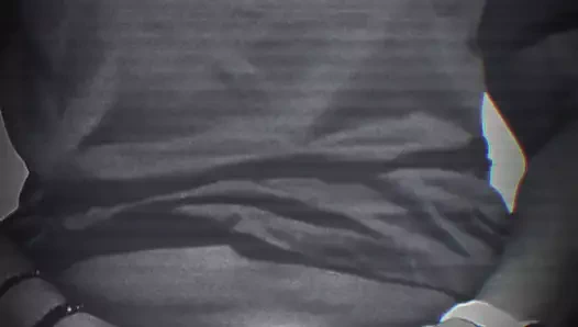 Ateşli amcık, büyük dudaklar, ıslak vajina, klitorisini ovuyor, mastürbasyon banyosu, klitorisimi göster, kız azgın