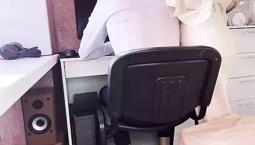 Öğretmen dersten sonra öğrencisini seks için baştan çıkarıyor