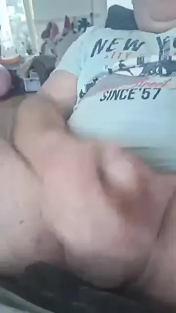 Çıplak boşalmak istiyor