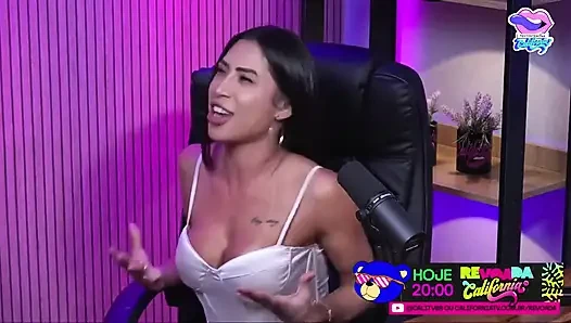 Podcast Revoada - Beatriz Miuky