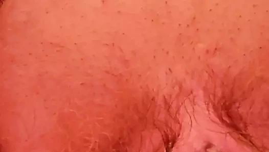 Çömelme ve yüzünün her yerine işeme- evie erotik