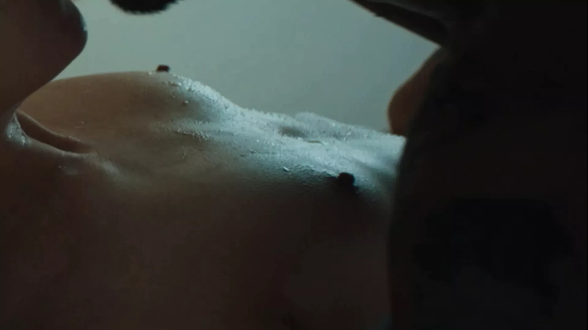 Margaret Qualley nude pussy + tits 'LOVE ME LIKE YOU HATE ME’