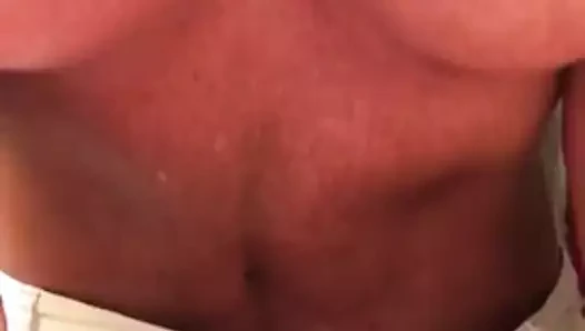 Çilli, dövme ve memeler