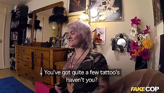 Fake cop - tallulah tease sikiliyor ve götten sikiliyor