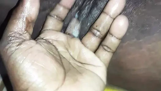 Mastürbasyon ve parmaklama eğlencesi.