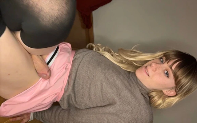 Tatlı 18 Yaşındaki Trans Kız Anal Mastrubation