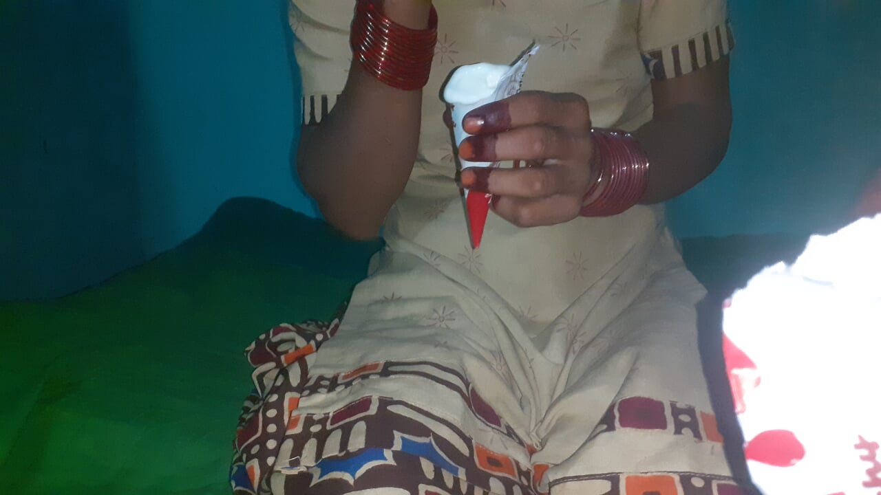 Desi husband wife video chudai after eating ice cream full video sexy in Hindi