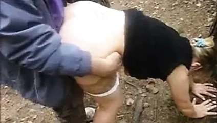 le gusta ver como se la follan