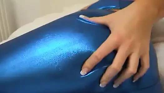 Bu pvc külot gerçekten benim balon kıçımı gösteriyor