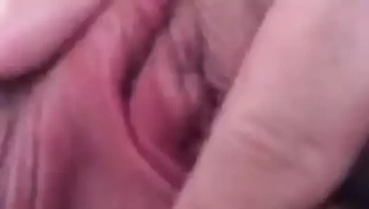 Adam bebek ve onu kedi