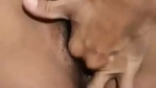 Sürtük evli hizmetçi ile kıllı amcık seviyor için her gün fuck