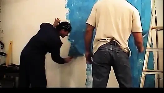 Harika sarışın orta yaşlı seksi kadın için götüne boşalma ile çifte penetrasyon