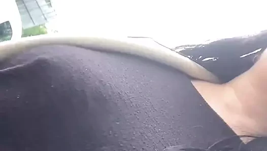 Şeffaf bluzlu seksi meme uçları