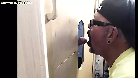 Seks deliği oral seks seven eşcinsel baba evde erkek arkadaşının yarağını emiyor