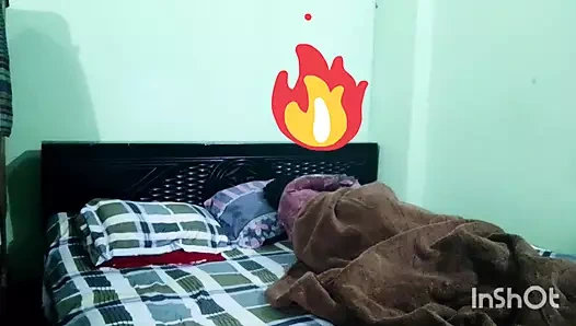 Kayınbiraderim uyurken baldızımı sikip boşalttı.