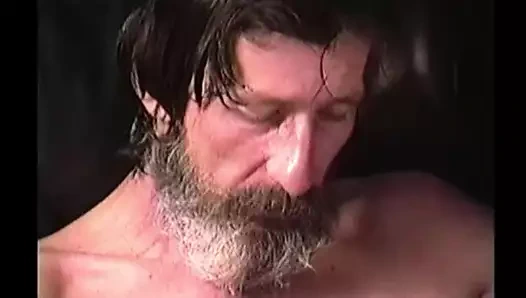 Olgun amatör glen yarağını sikiyor