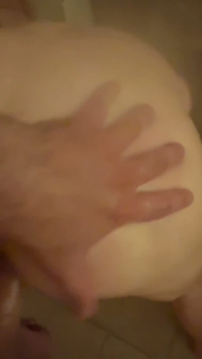 Granny anal n shower | Clip 2