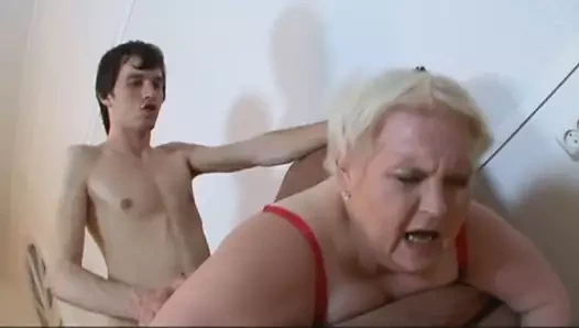 Olgun ve orta yaşlı seksi parti - bölüm 1