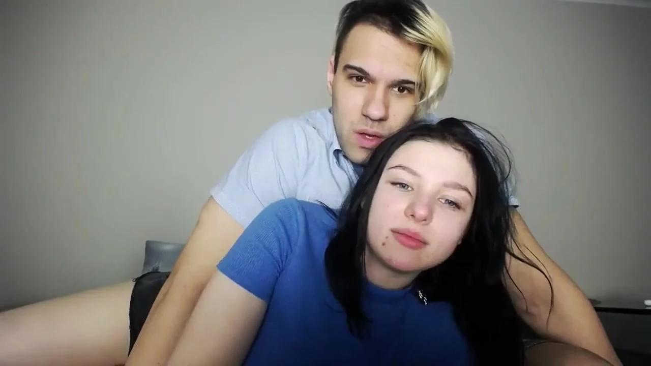 Teen Couple on Web Cam
