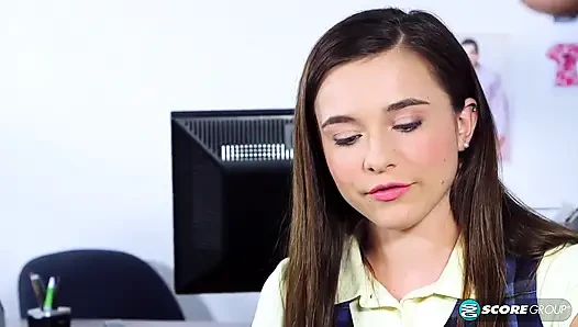 Kharlie Stone: Dikmek mi istiyorsun?