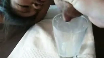 sağılan insan ineği