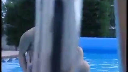 Yüzme havuzu aşk 4